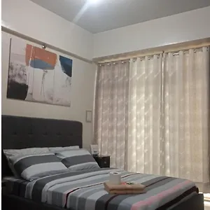 Unit Walking Distance To Airport Manilla